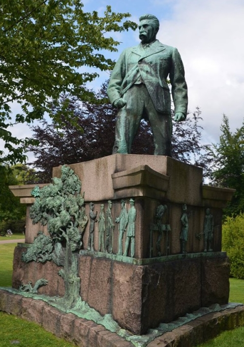 Viggo Hørup monument in the King’s Garden, Copenhagen
